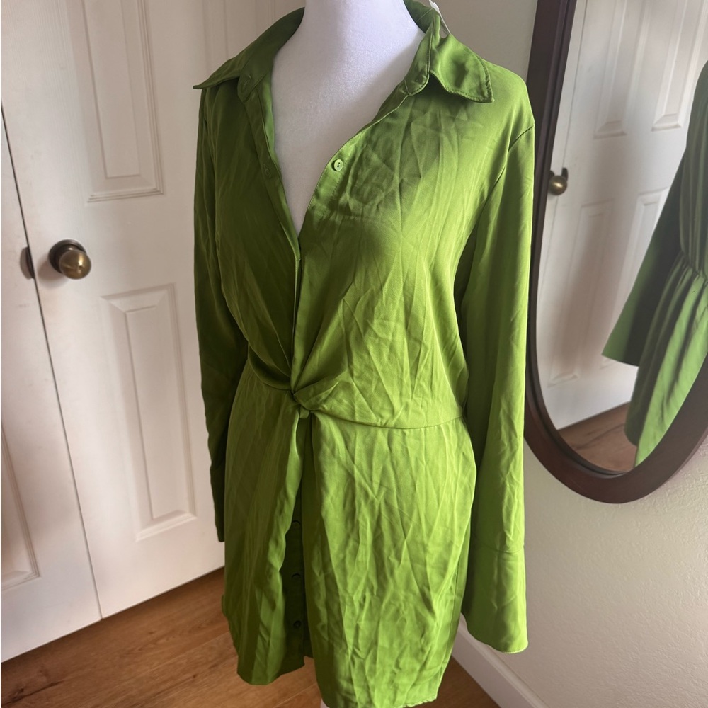 Abercrombie & Fitch Vibrant Green Apparel